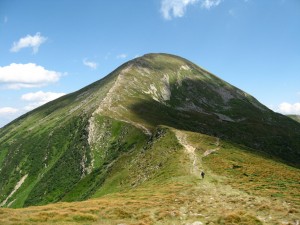 hoverla-mountain