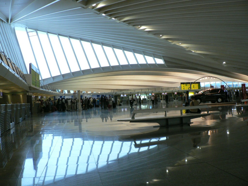 Hire a Car at Madrid Barajas Airport from Top Suppliers