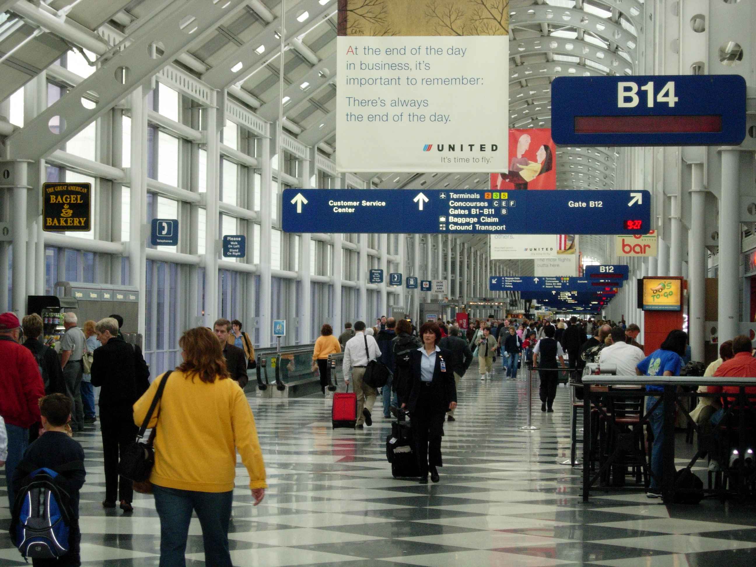 chicago-O'Hare-airport-terminal