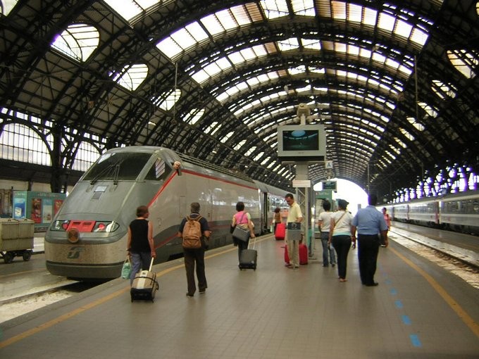 milan-train-station