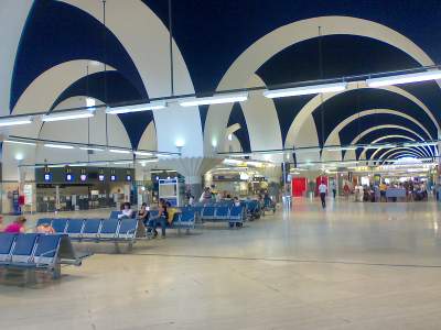 seville-airport-terminal