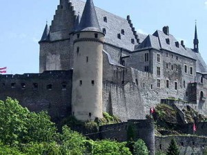 vianden-castle-in-luxembourg